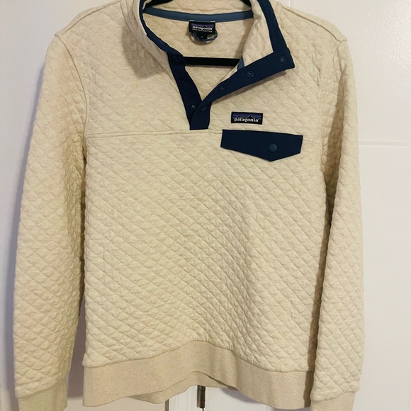 Patagonia Tops - Patagonia Blue and Cream Quilted Pullover